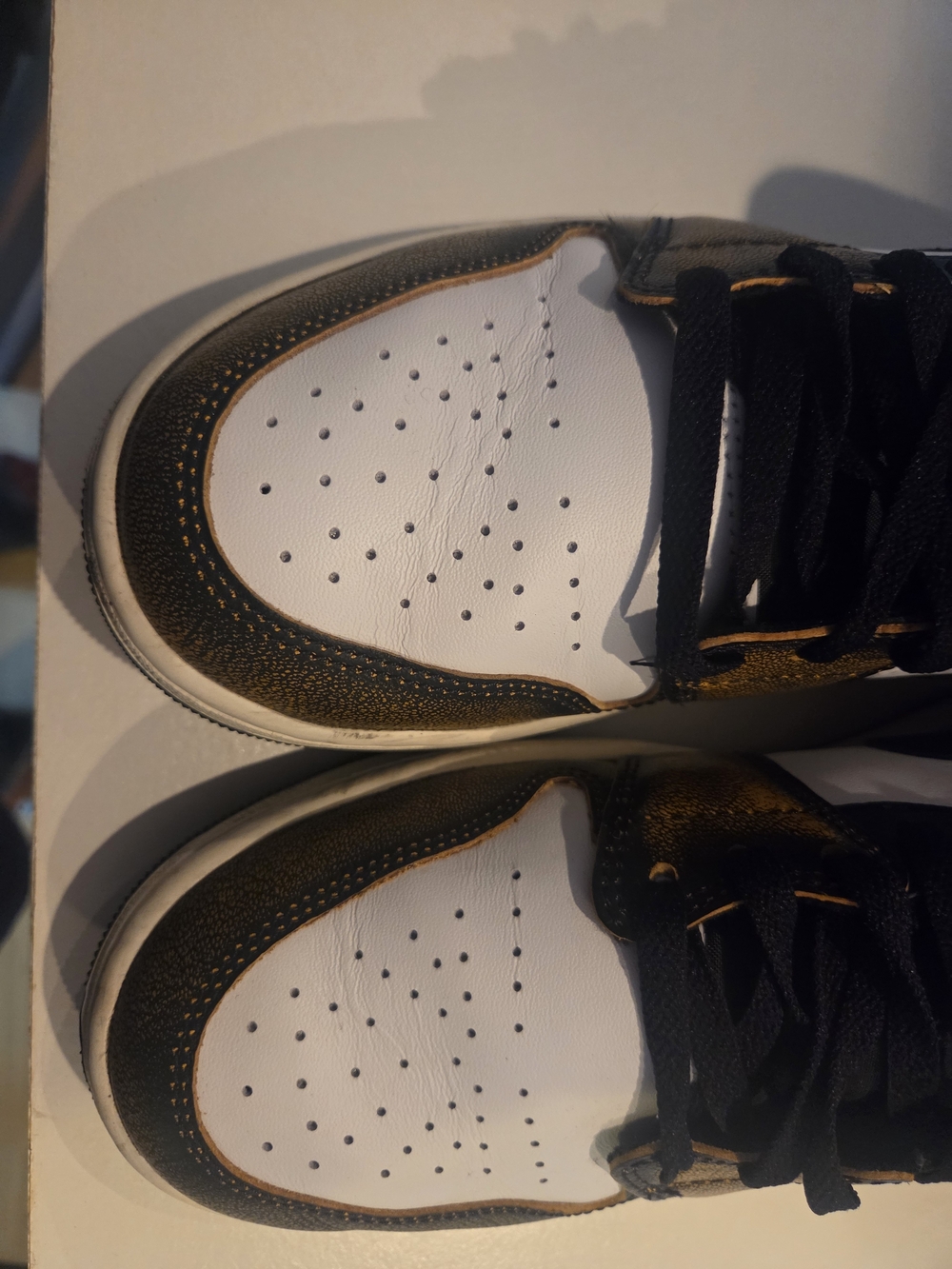 Men Air Jordan 1 MID SE - Picture 5 of 8